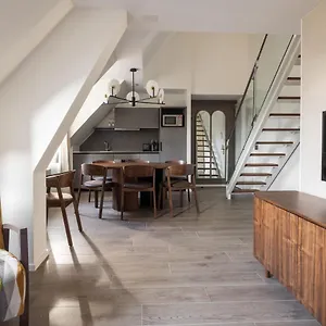 Apartment Ema House Serviced Superior Unterstrass, Zürich